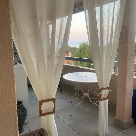 Chez Thierry - Vue Grande Terrasse *